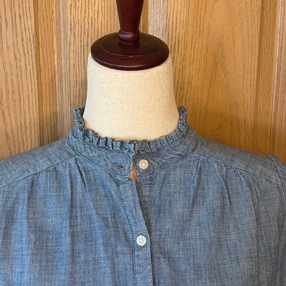 Gap Chambray Ruffle Collar Button Cotton Blouse Top Small - Picture 4 of 8